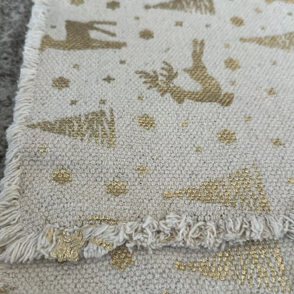 4 Nicole Miller Home Christmas Reindeer Placemats Beige Gold (4)